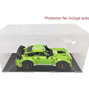 Protector Capelo Para Auto Escala 1:18 Con Base Negra